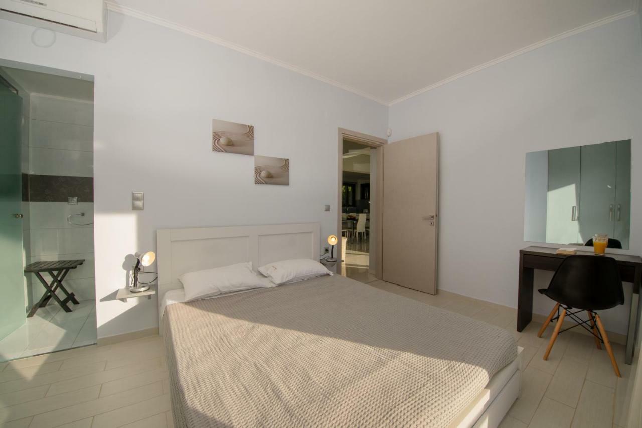 Alexiszorba Villa Plaka  Luaran gambar
